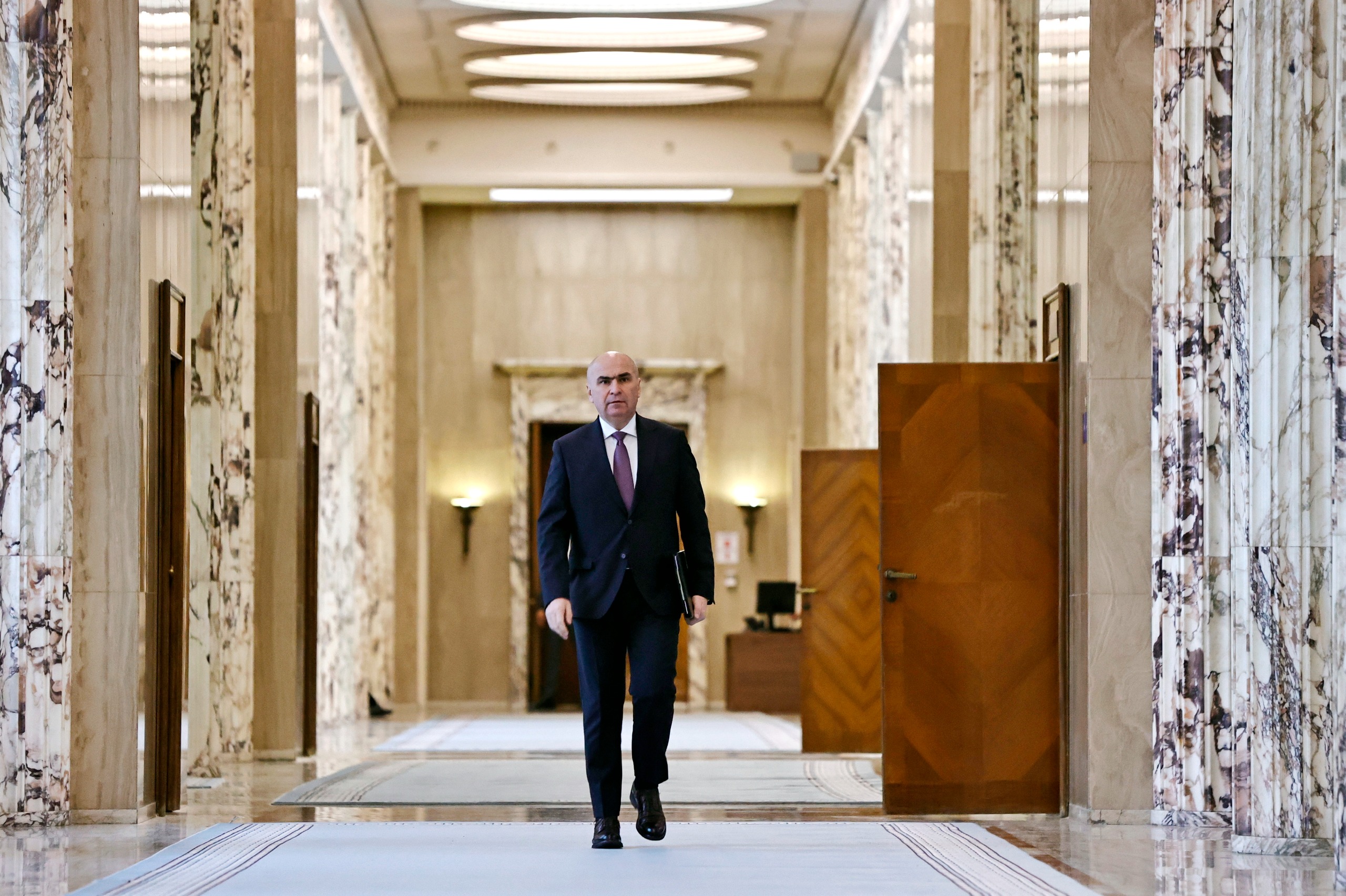 NEWS ALERT PNL intră în opoziție Bolojan, între calcul politic și responsabilitate